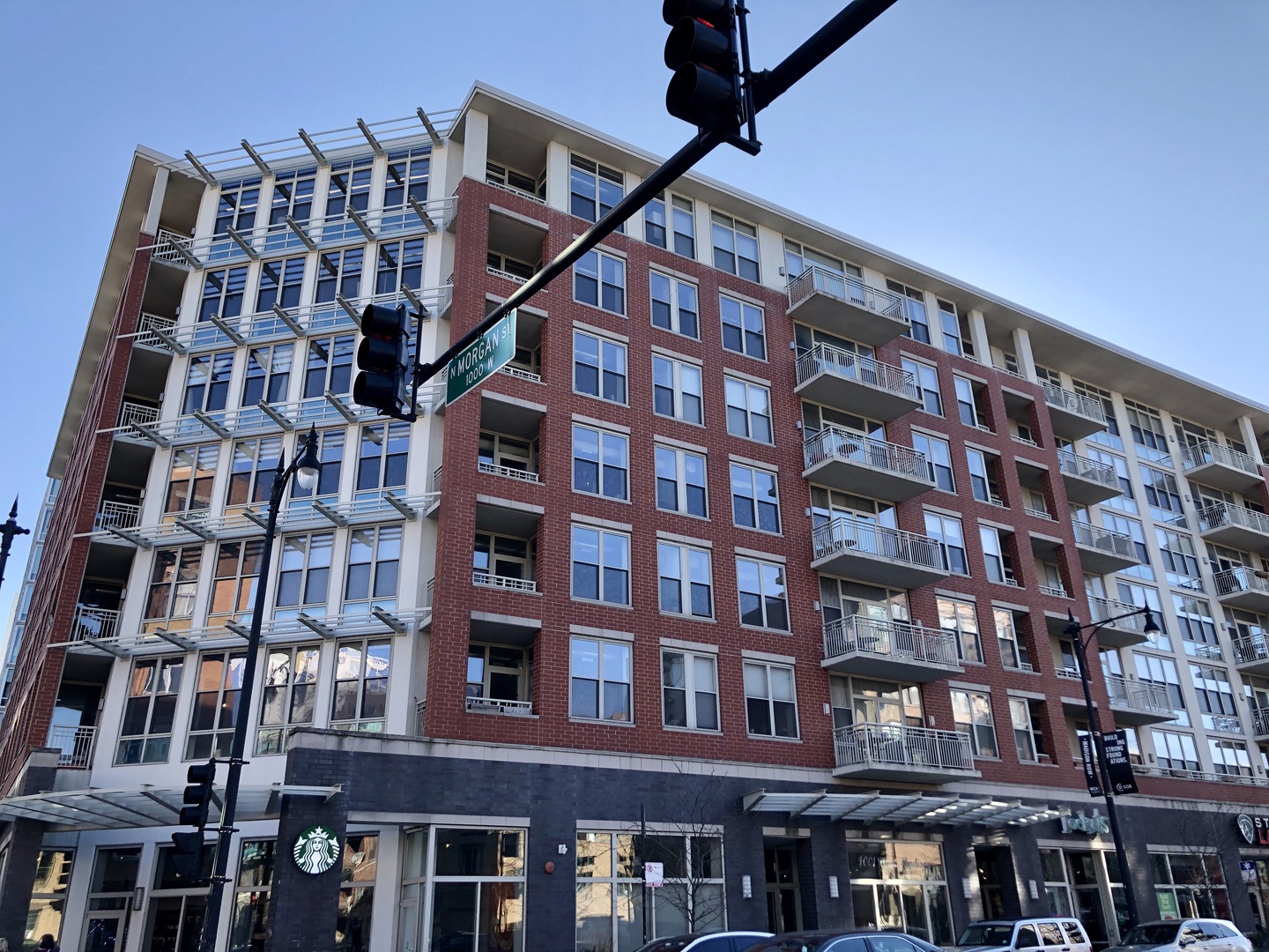 1001 W Madison St #504