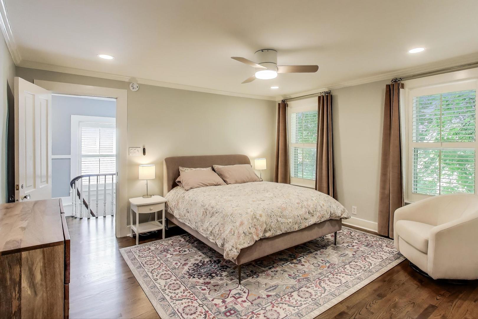 1229 Hinman Ave Evanston, IL 60202