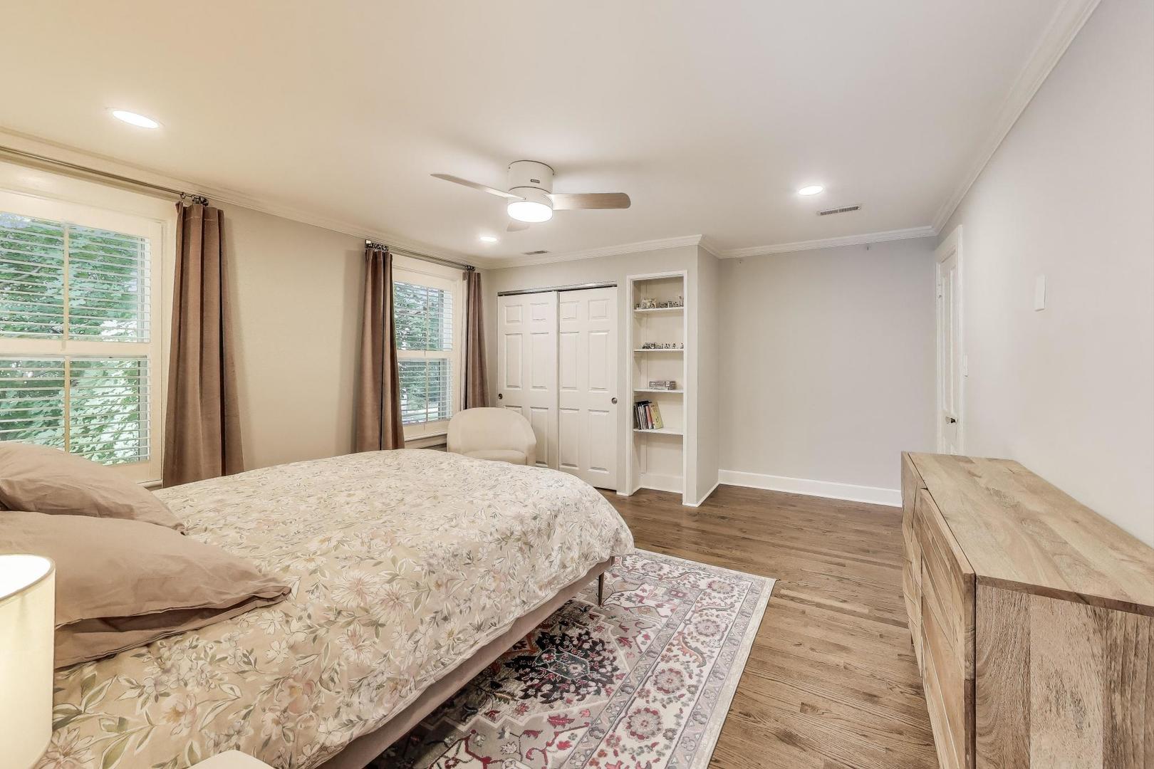 1229 Hinman Ave Evanston, IL 60202