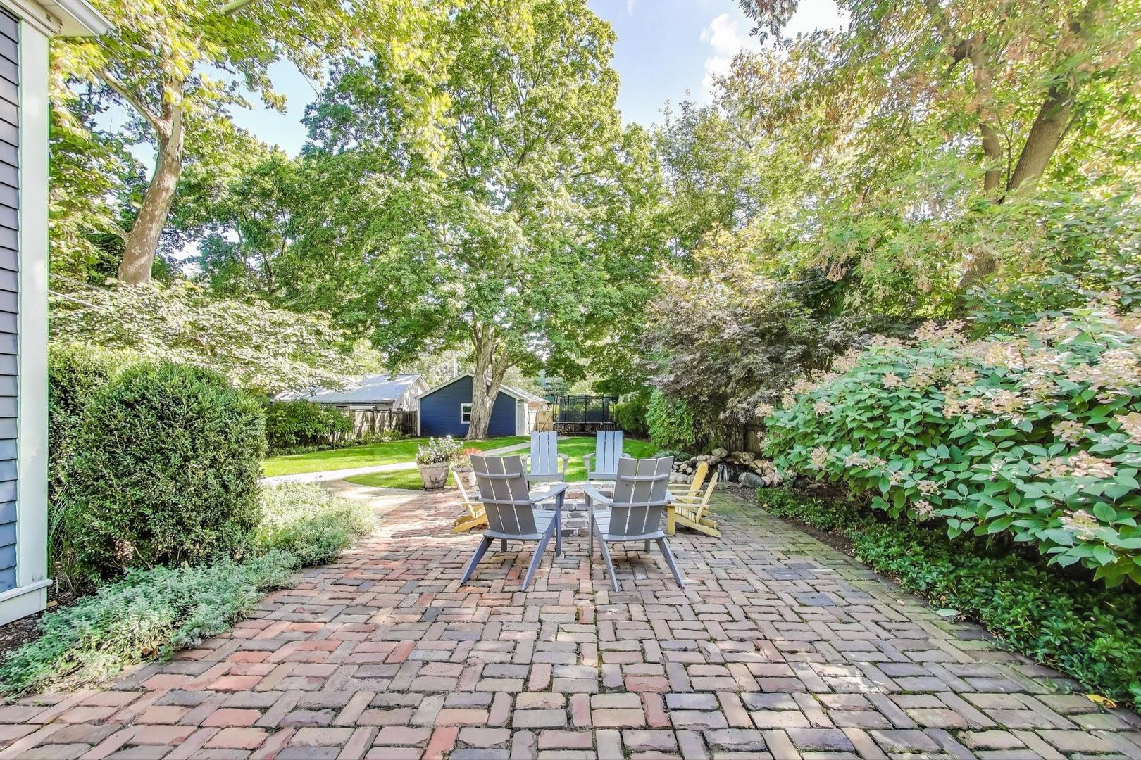 1229 Hinman Ave Evanston, IL 60202