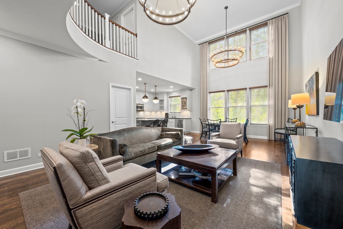 828 Chestnut St Deerfield, IL 60015