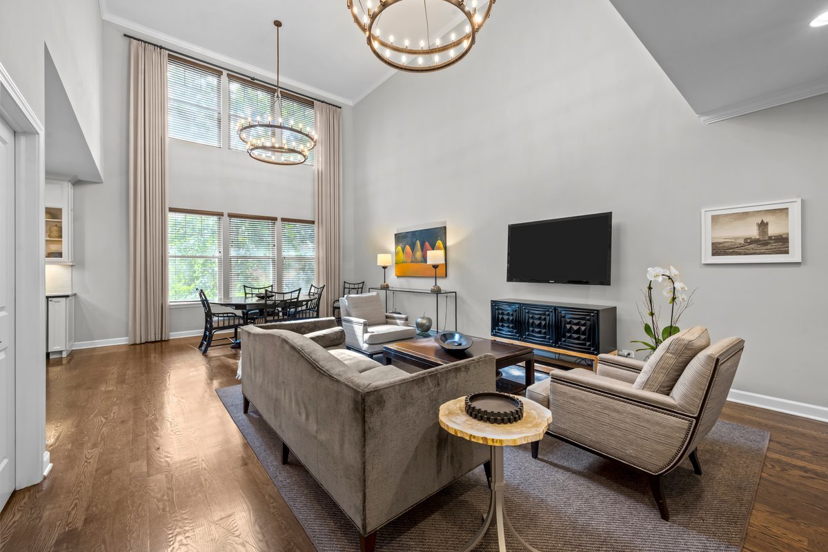 828 Chestnut St Deerfield, IL 60015