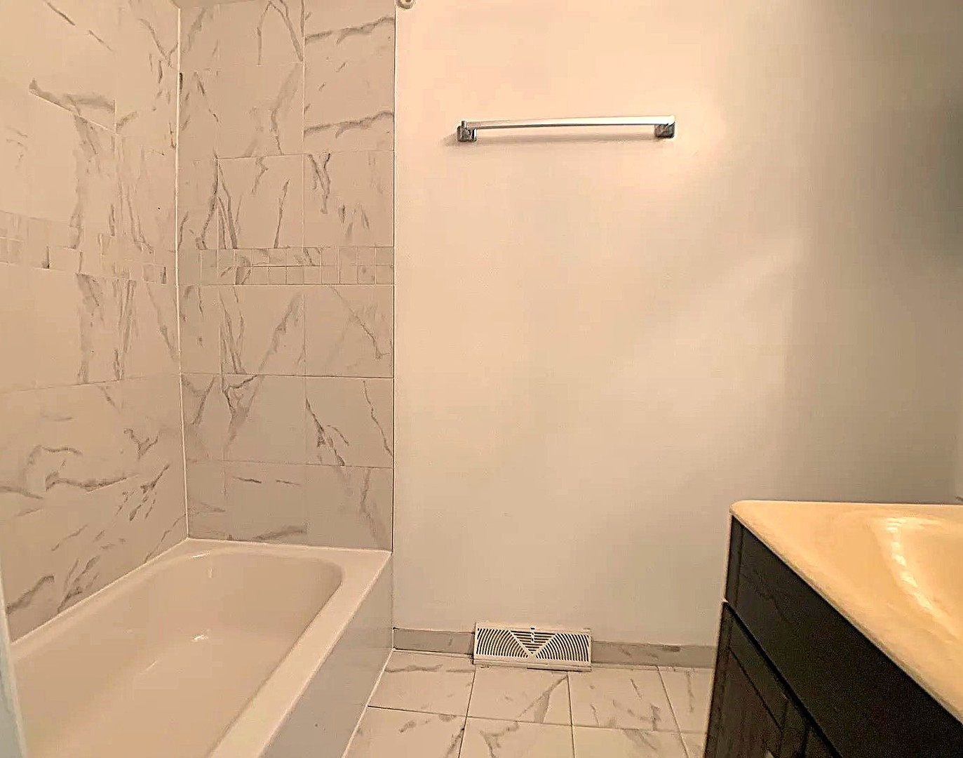 1813 Dodge Ave Evanston, IL 60201