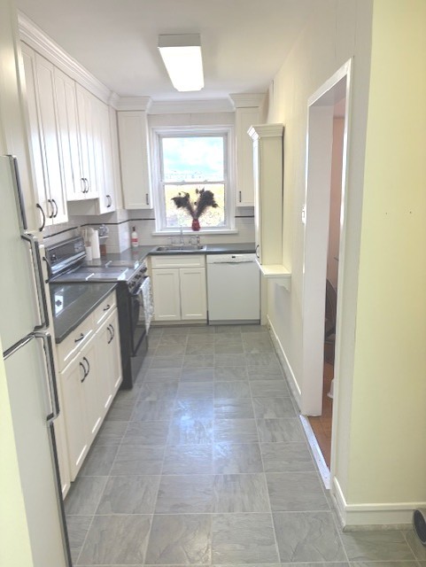 1585 Rdg Ave #608 Evanston, IL 60201