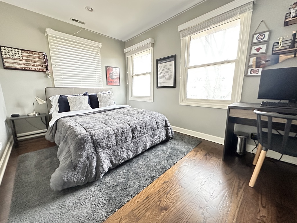 953 Clay Ct Deerfield, IL 60015