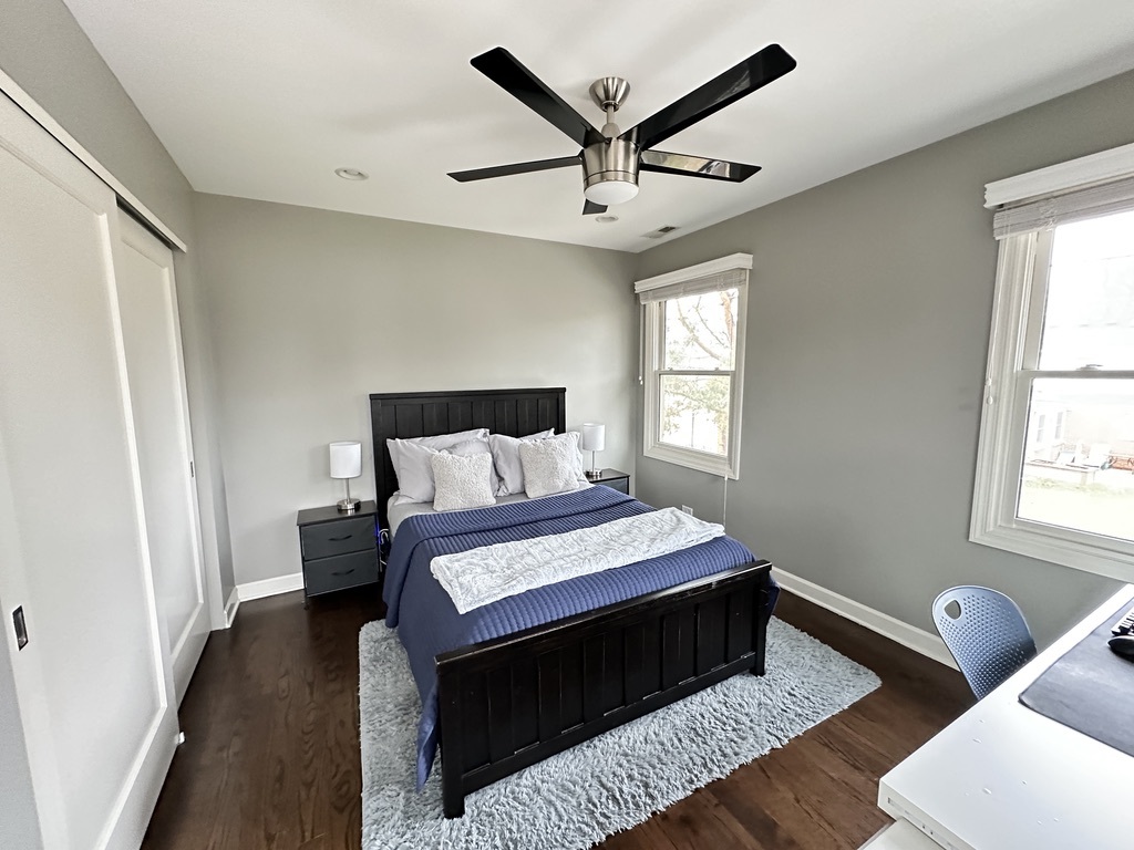 953 Clay Ct Deerfield, IL 60015