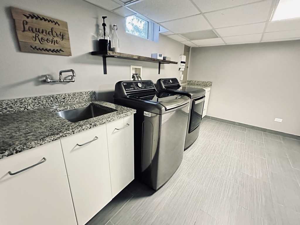 953 Clay Ct Deerfield, IL 60015