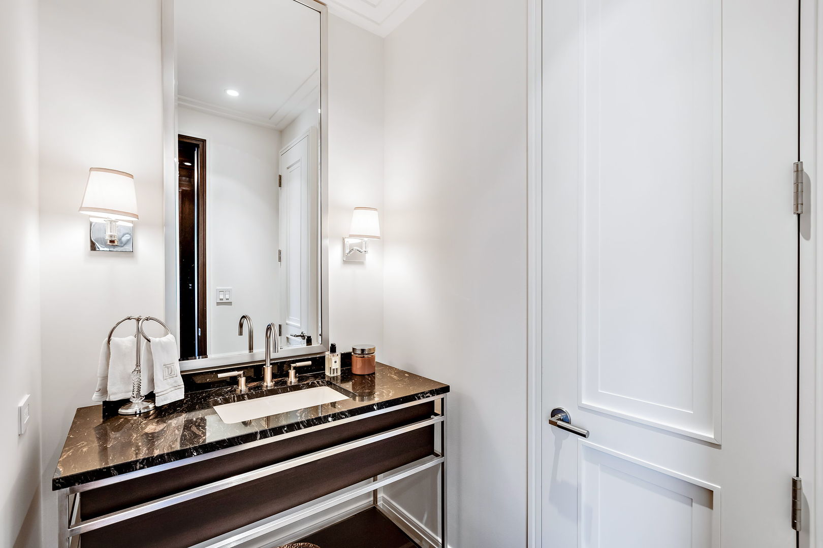 159 E Walton Pl #PH Chicago, IL 60611