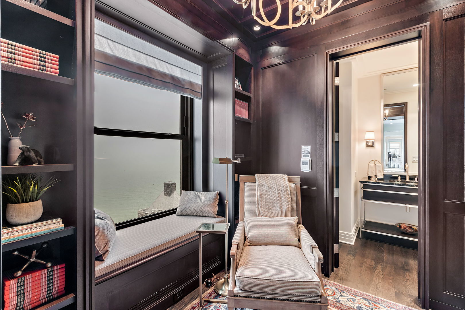 159 E Walton Pl #PH Chicago, IL 60611