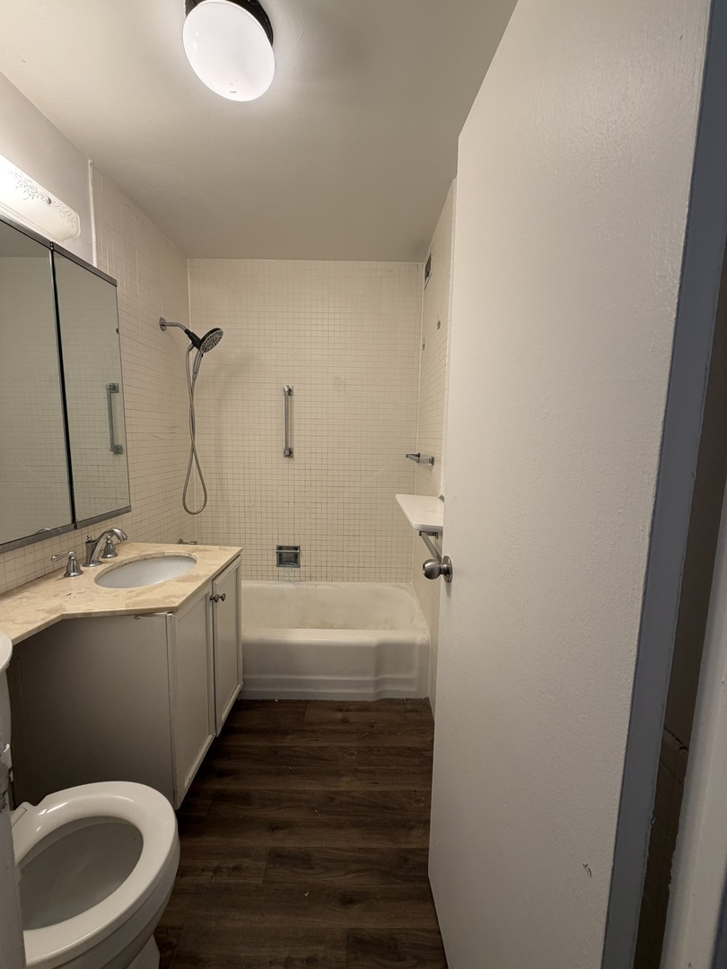 400 E Randolph St #3522 Chicago, IL 60601