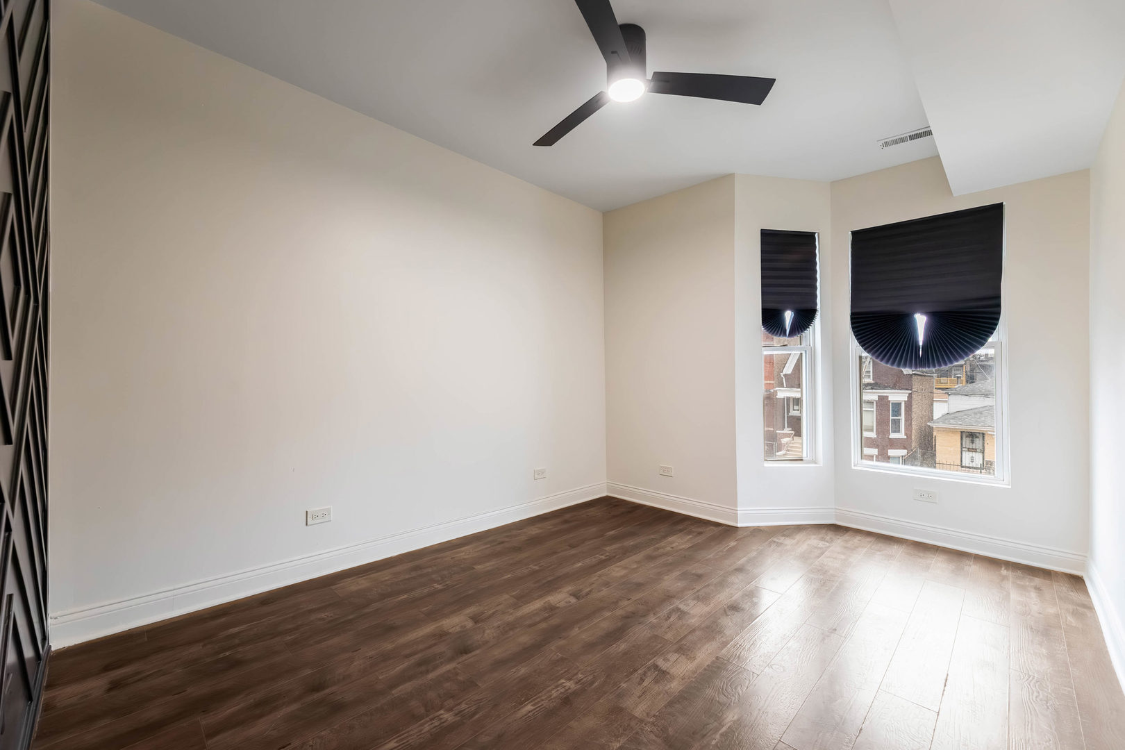 6833 S Champlain Ave #2 Chicago, IL 60637