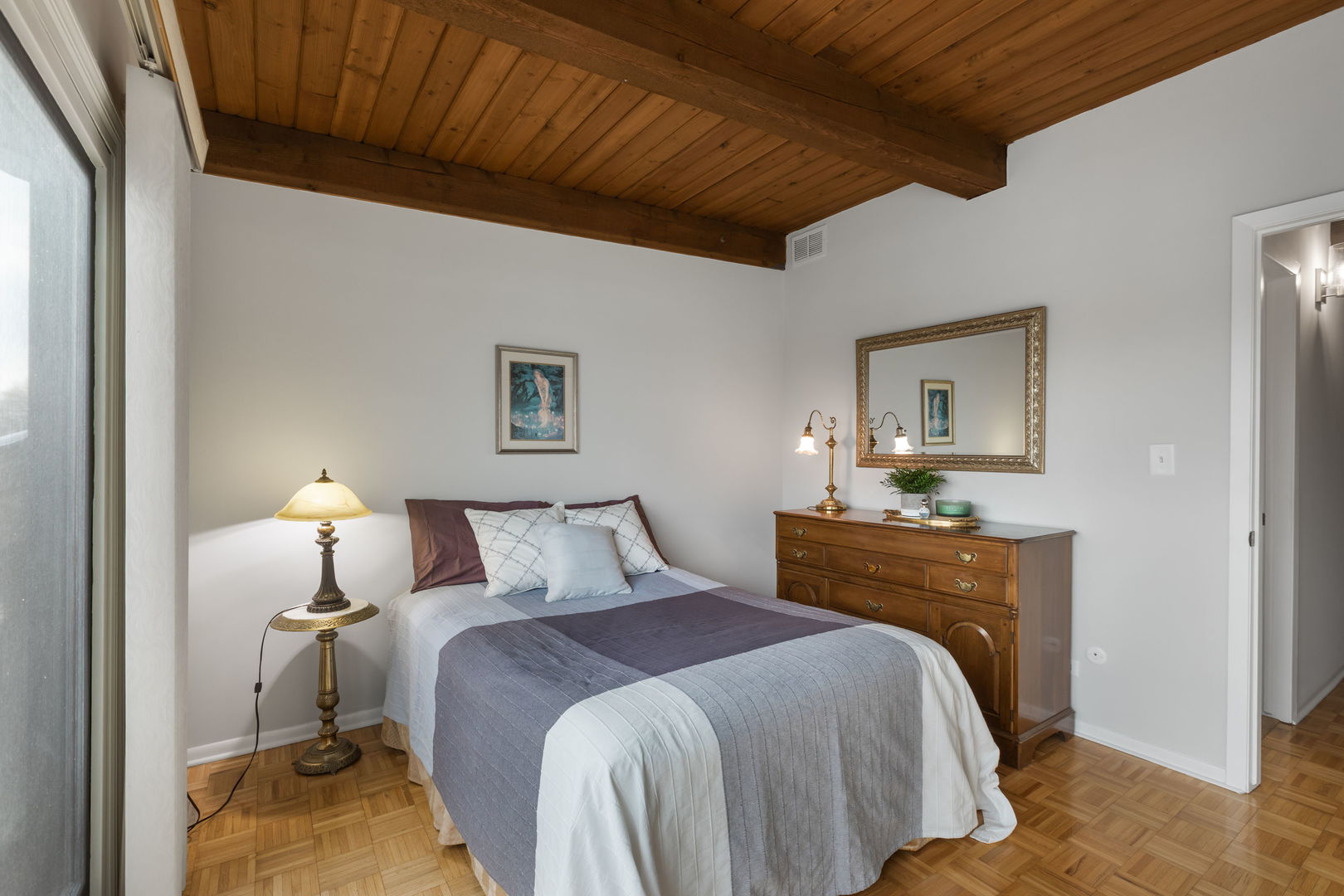 6600 W Wood Riv Dr #201 Niles, IL 60714