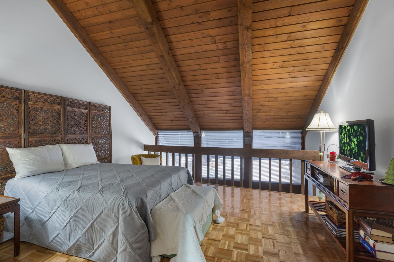 6600 W Wood Riv Dr #201 Niles, IL 60714