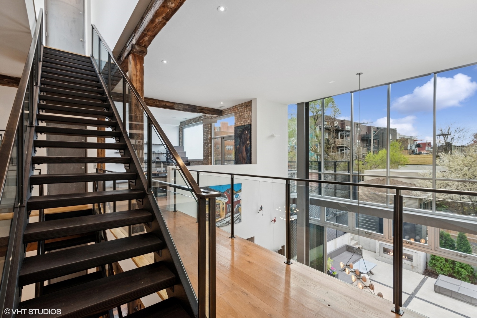 1804 N Leavitt St Chicago, IL 60647