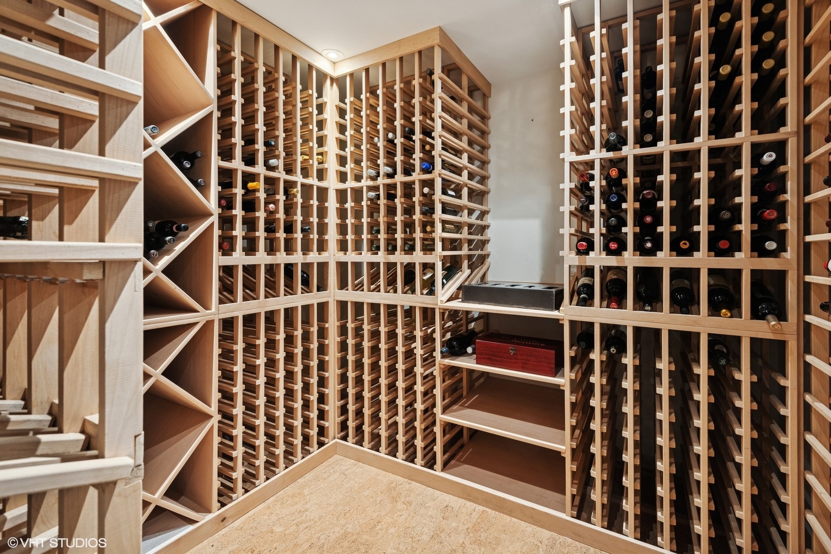 1804 N Leavitt St Chicago, IL 60647