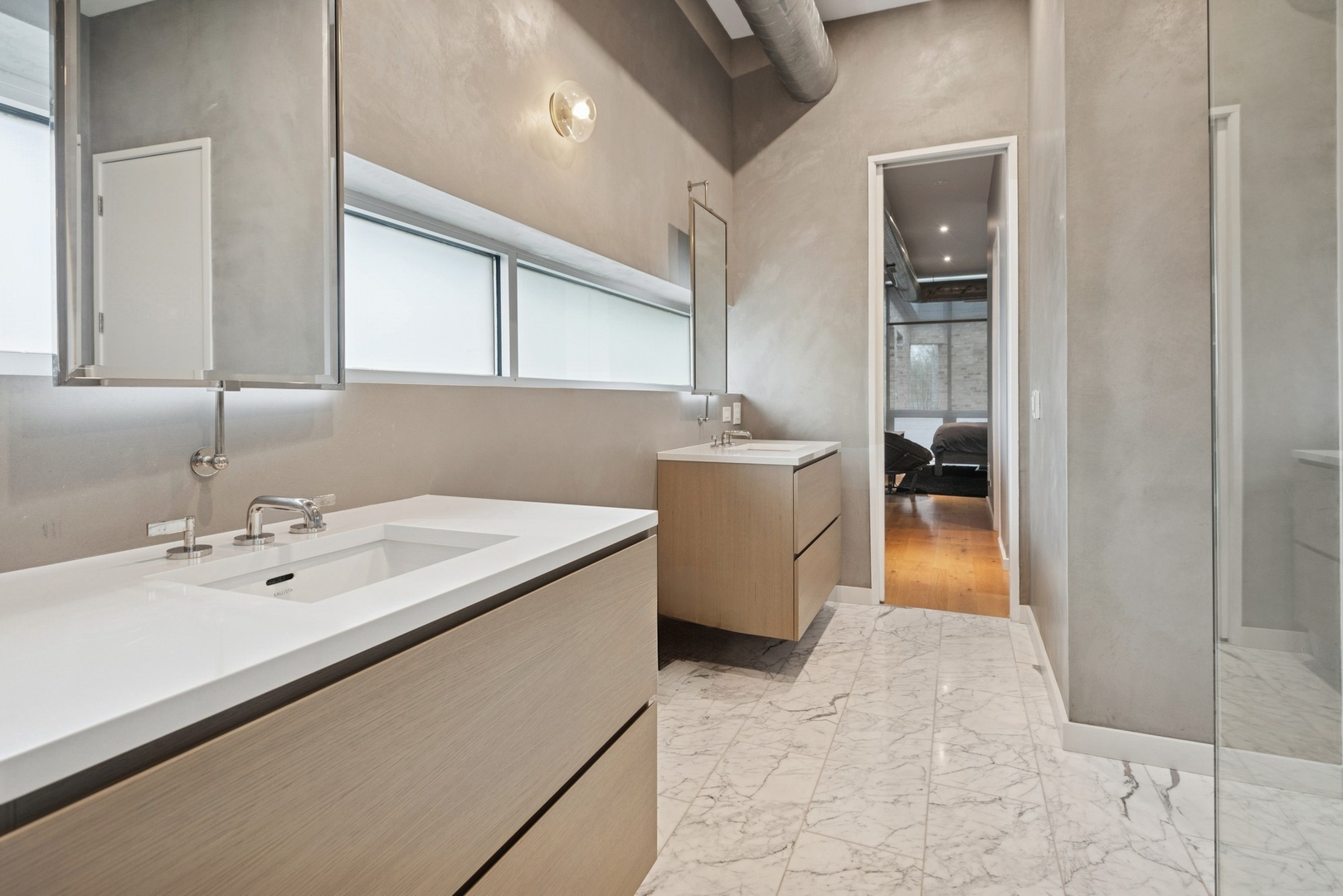 1804 N Leavitt St Chicago, IL 60647