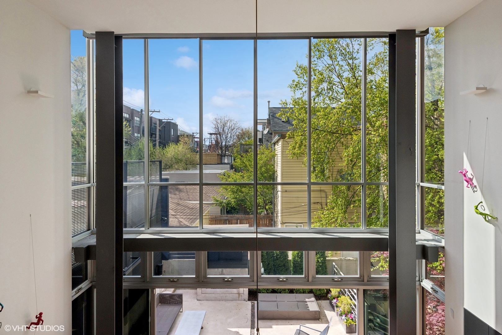 1804 N Leavitt St Chicago, IL 60647