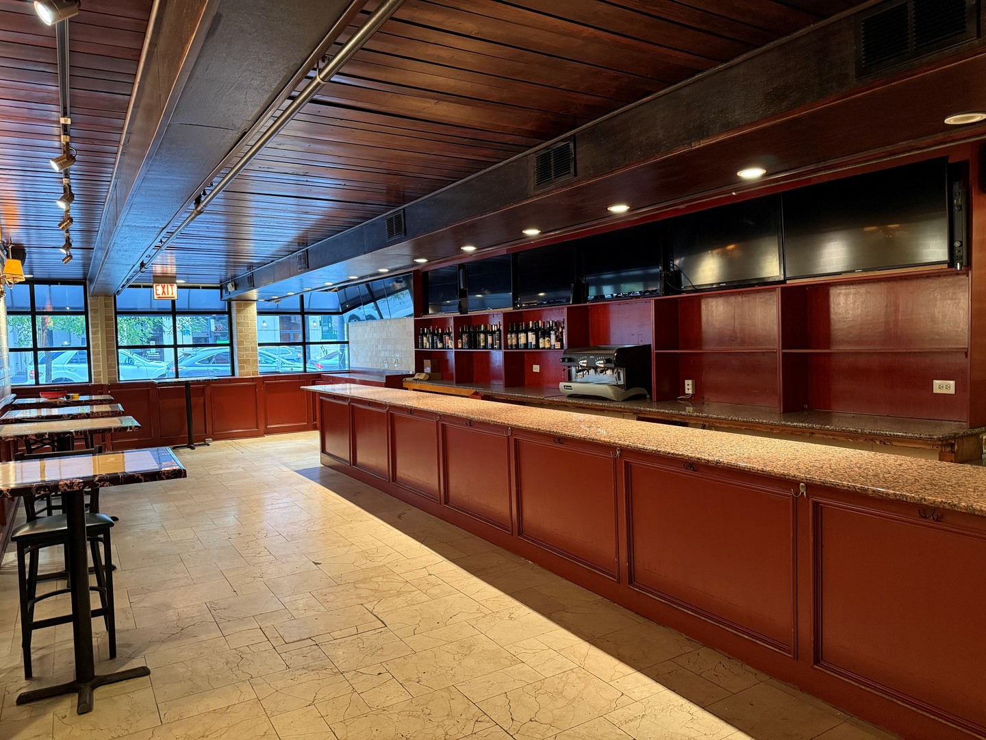 737 N LaSalle St Chicago, IL 60654