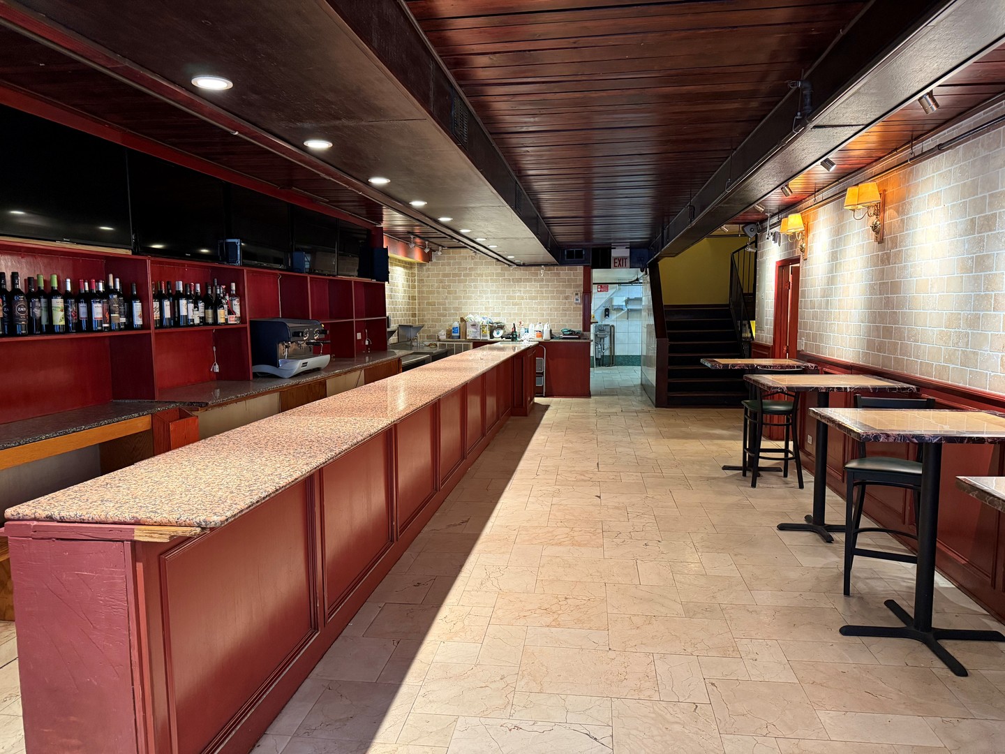 737 N LaSalle St Chicago, IL 60654