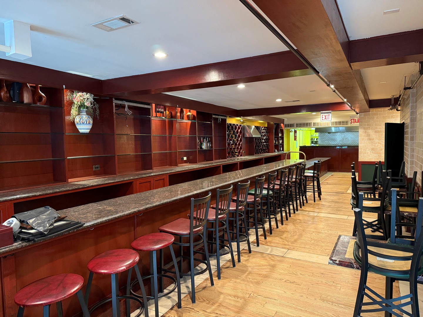 737 N LaSalle St Chicago, IL 60654