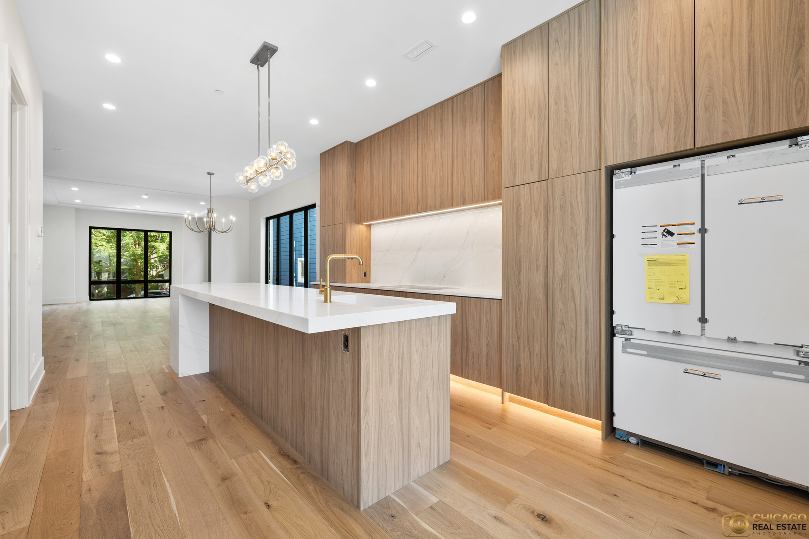 1143 Clinton Ave Oak Park, IL 60304