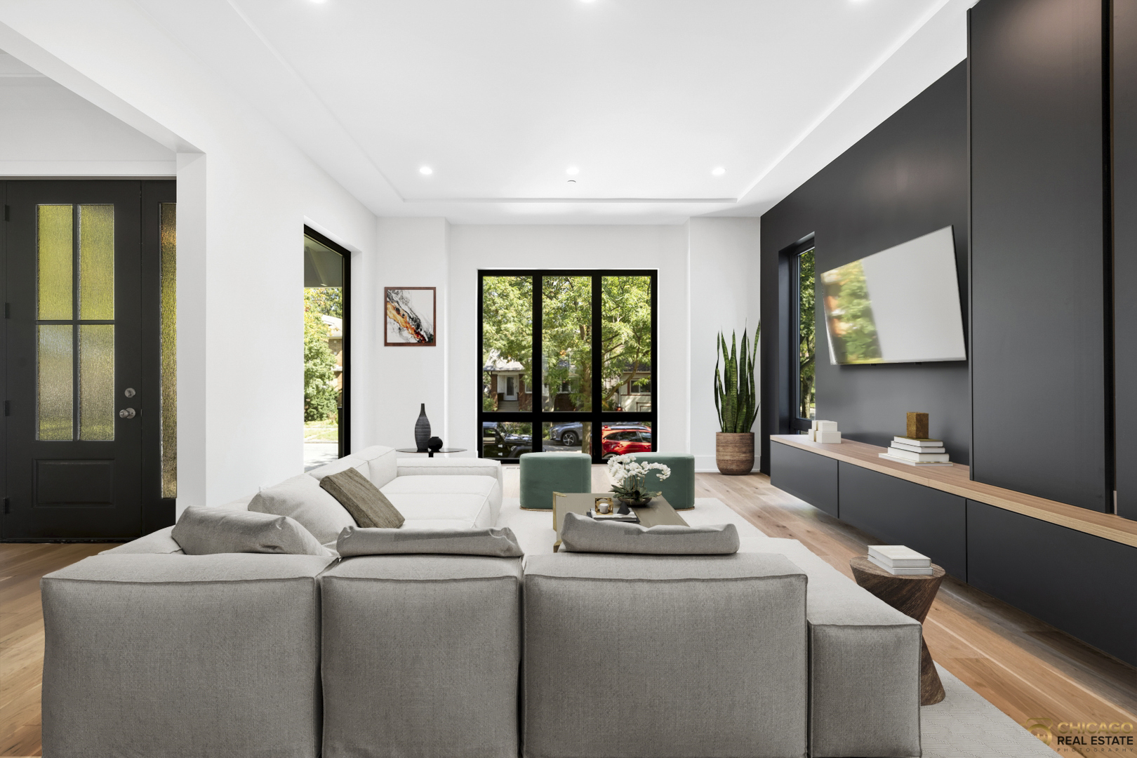 1143 Clinton Ave Oak Park, IL 60304