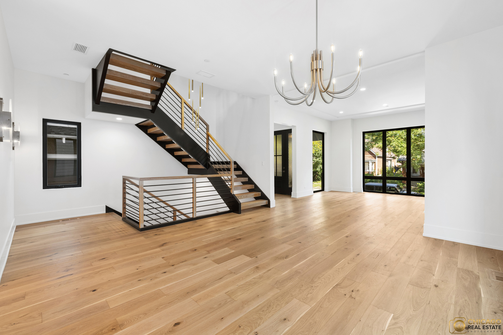 1143 Clinton Ave Oak Park, IL 60304