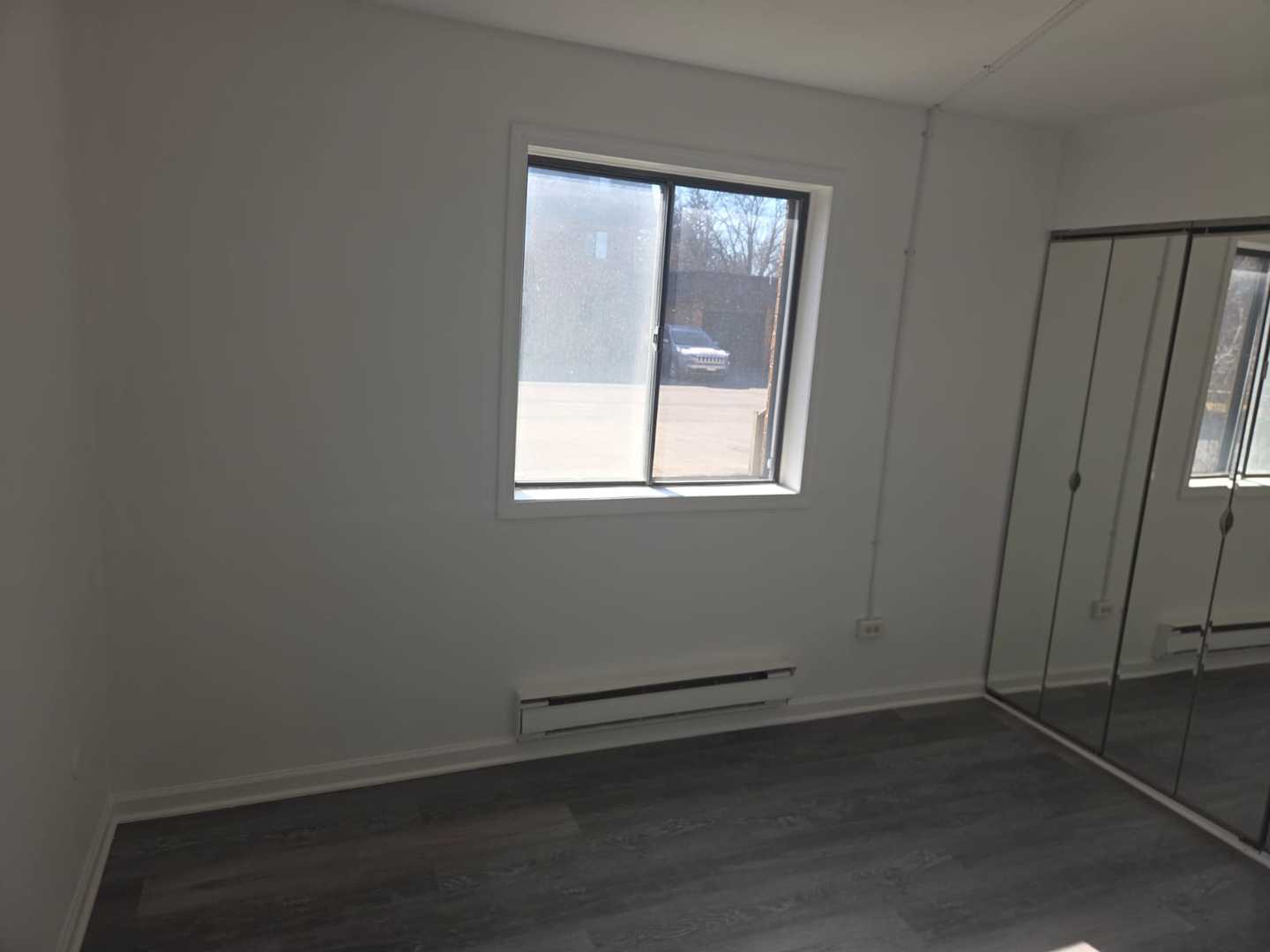 3360 184th St #1E Homewood, IL 60430