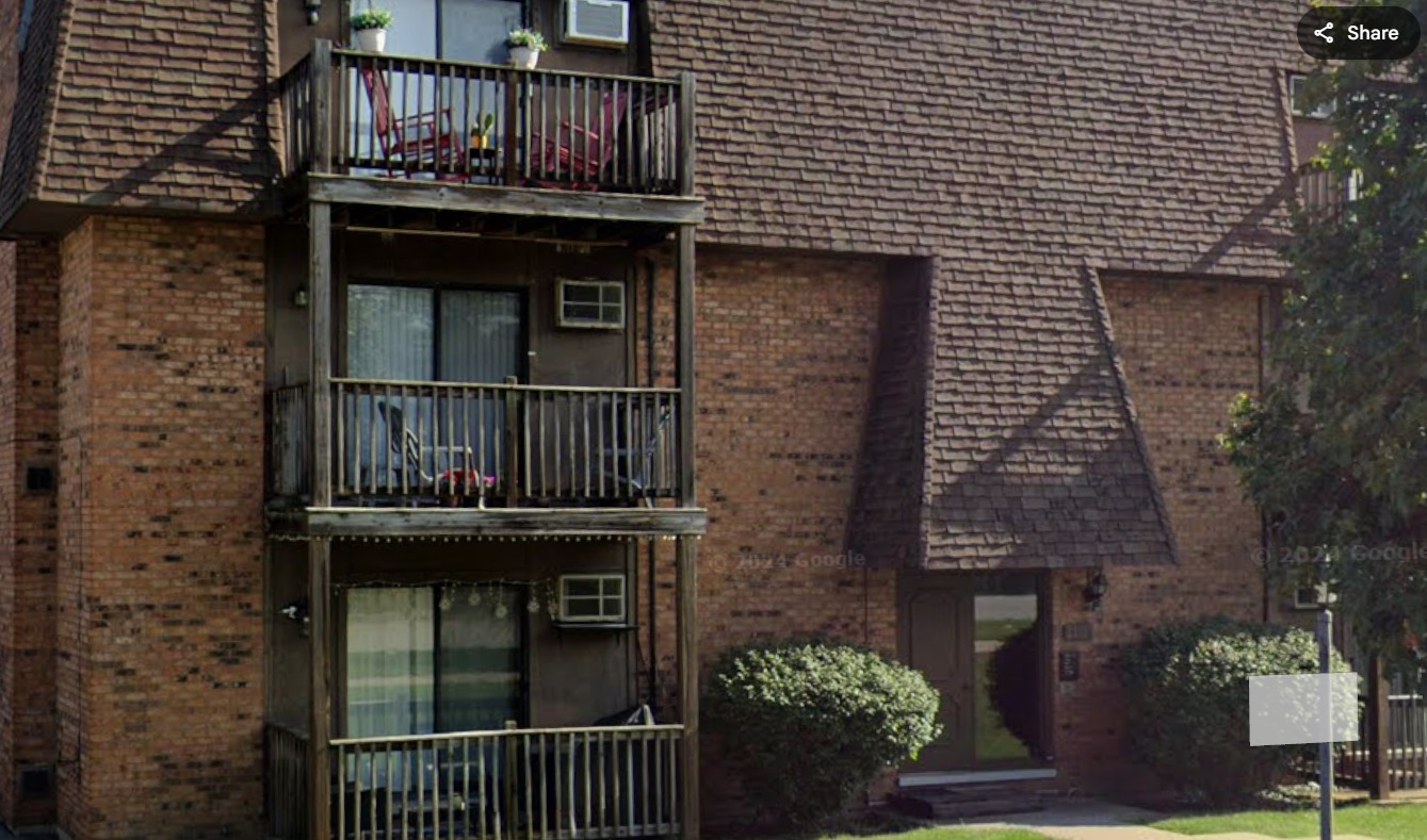 3360 184th St #1E Homewood, IL 60430