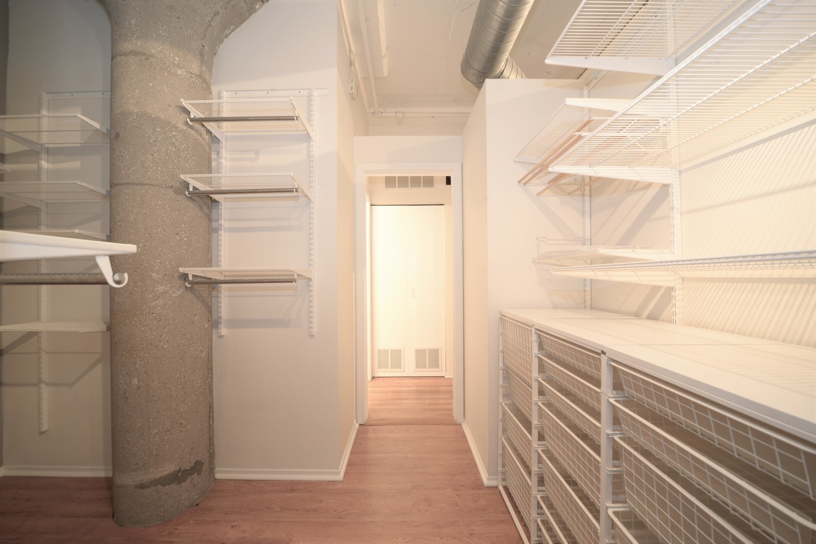 130 S Canal St #409 Chicago, IL 60606