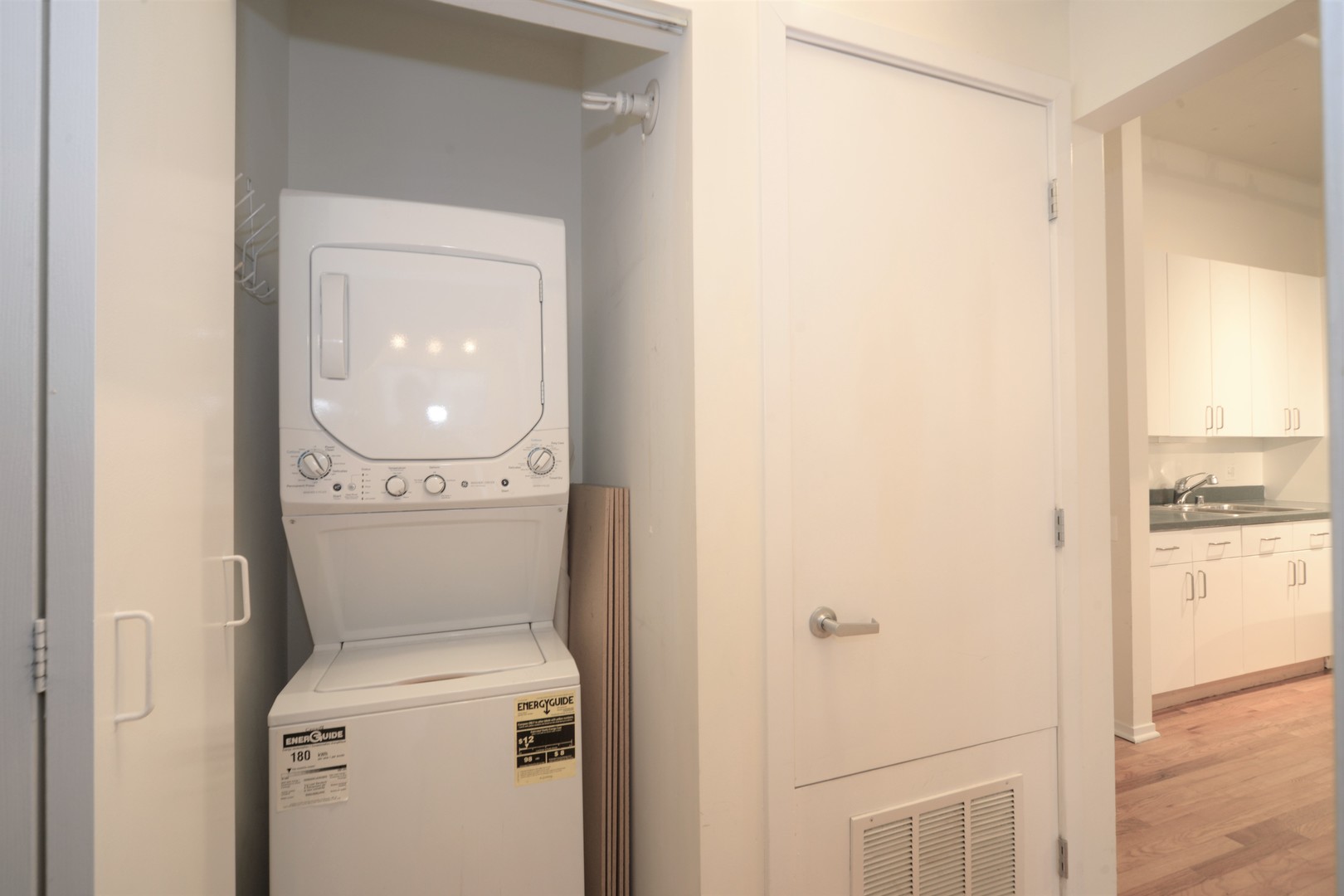 130 S Canal St #409 Chicago, IL 60606