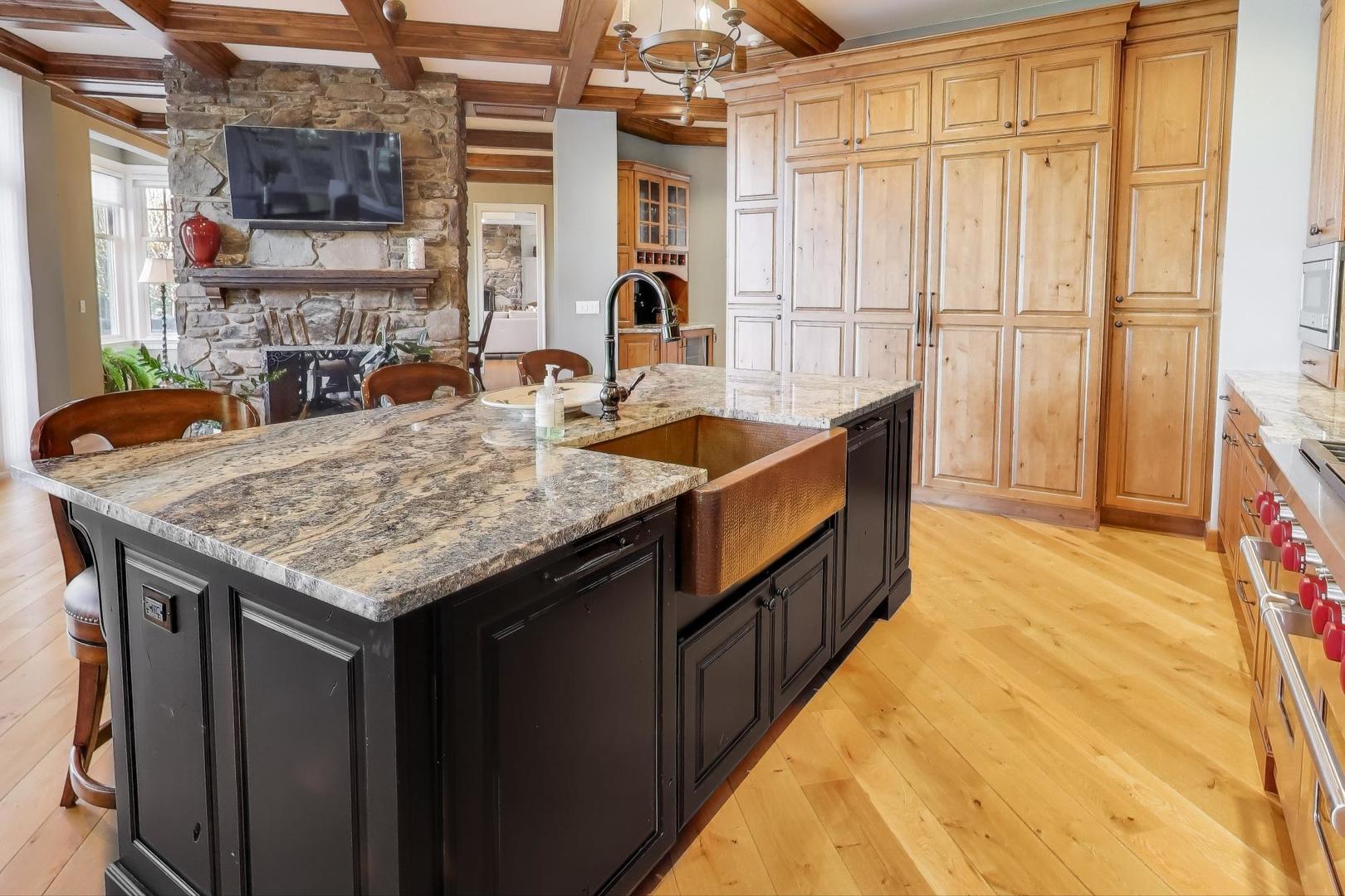 347 Blfs Edge Dr Lake Forest, IL 60045