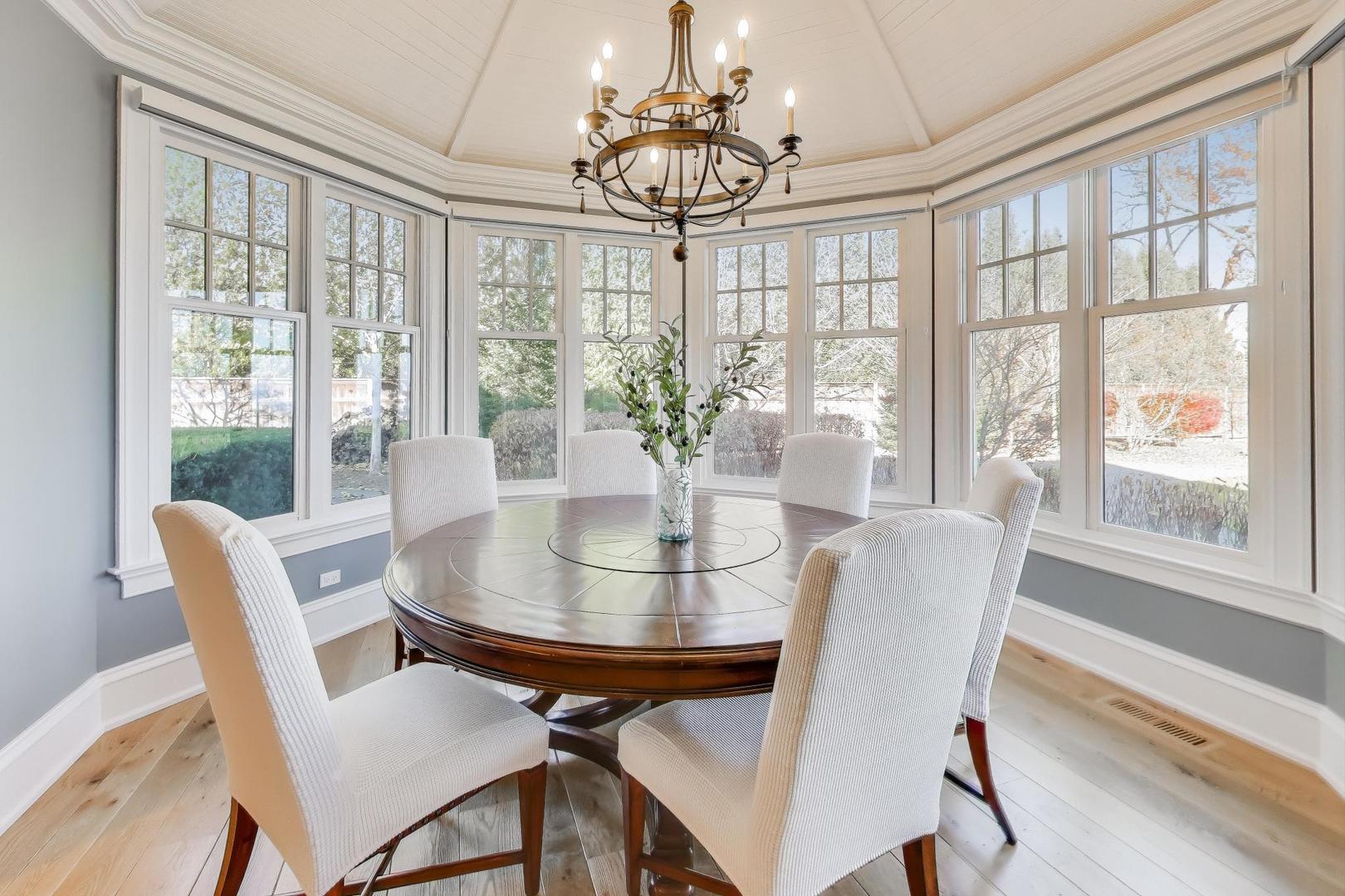 347 Blfs Edge Dr Lake Forest, IL 60045