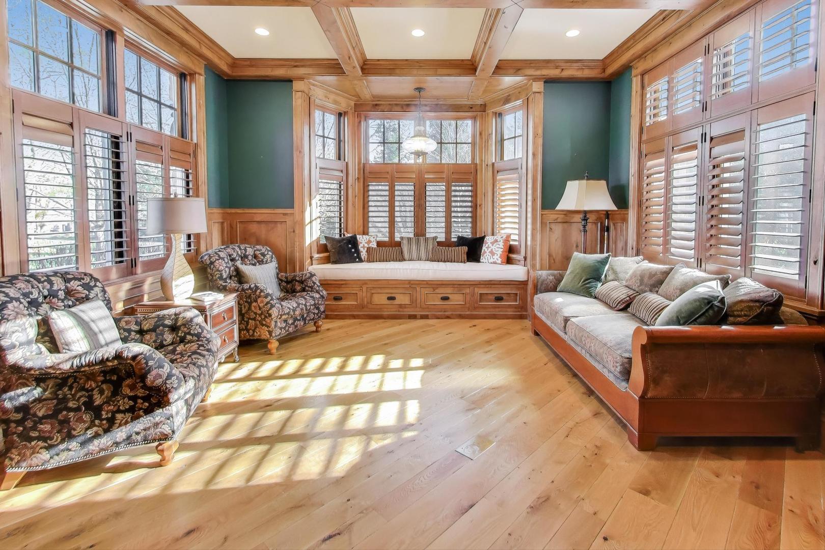 347 Blfs Edge Dr Lake Forest, IL 60045