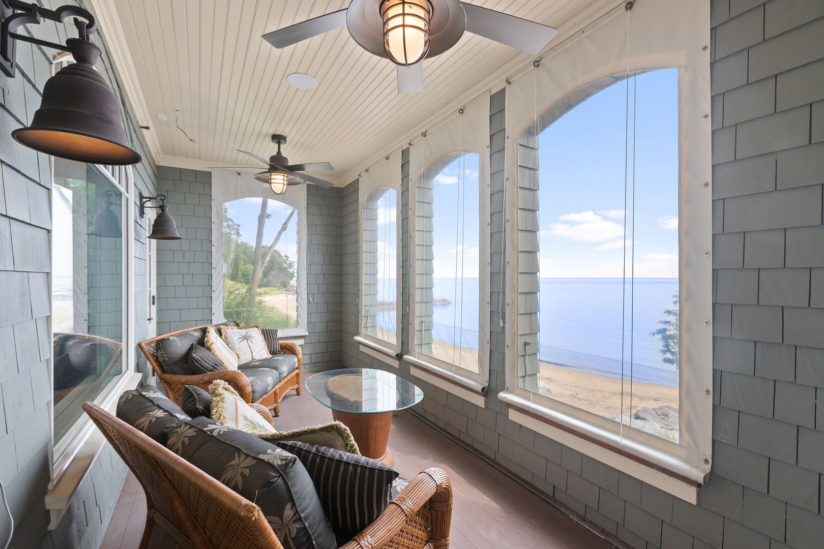 347 Blfs Edge Dr Lake Forest, IL 60045