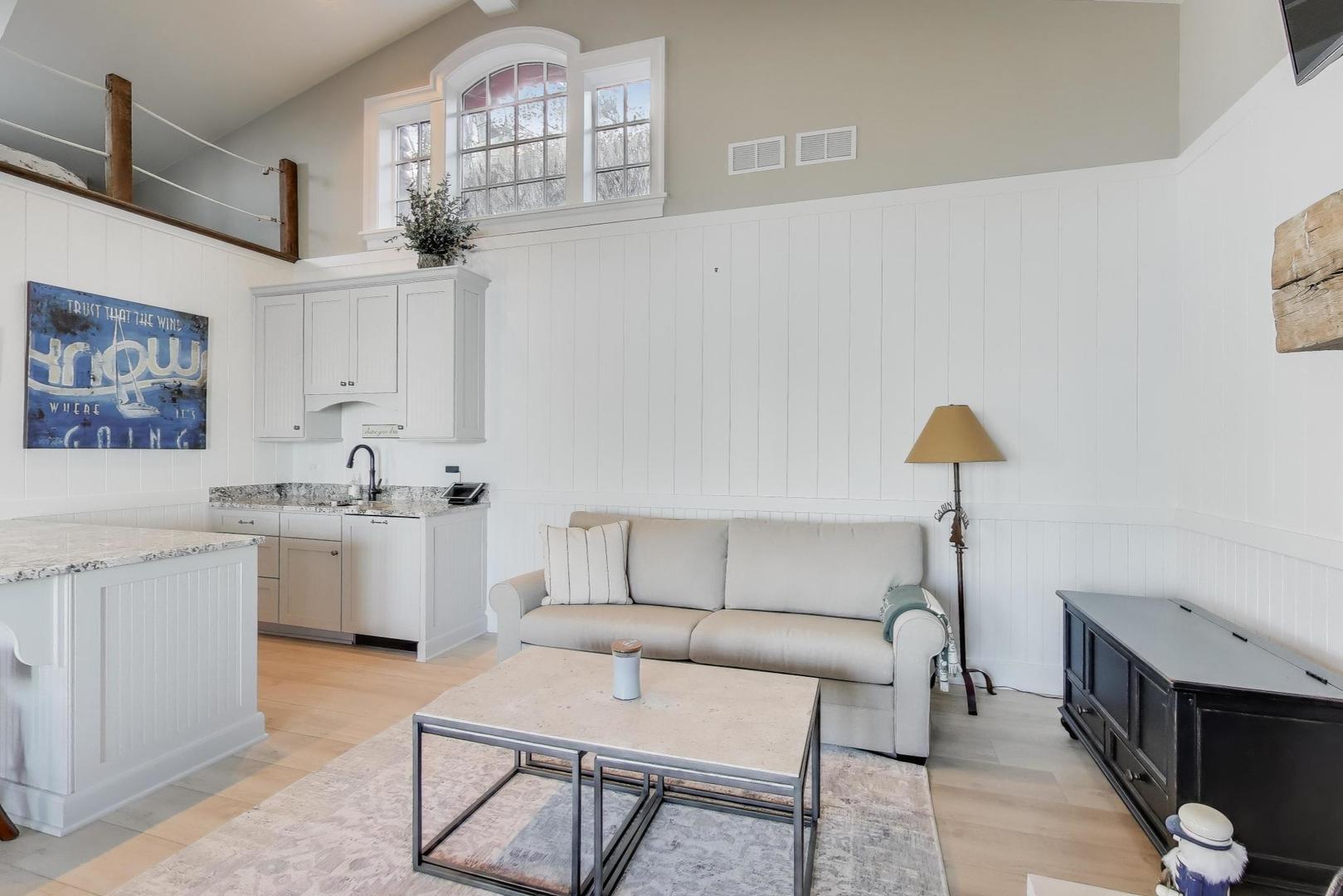 347 Blfs Edge Dr Lake Forest, IL 60045