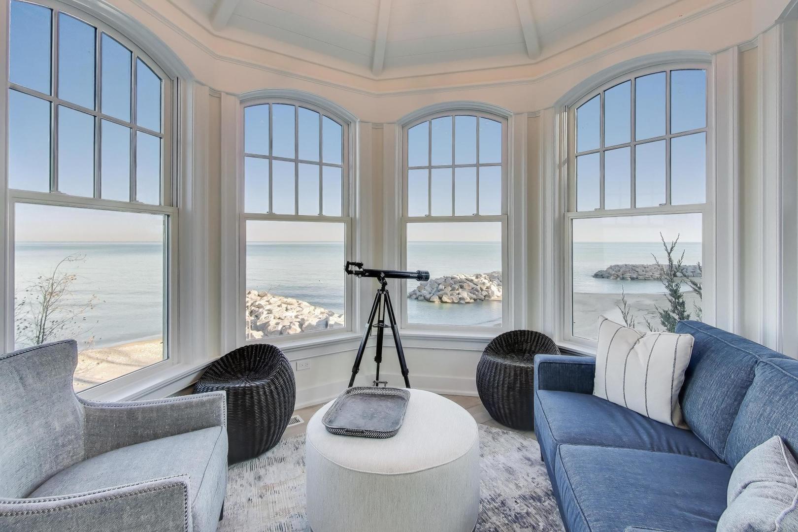 347 Blfs Edge Dr Lake Forest, IL 60045