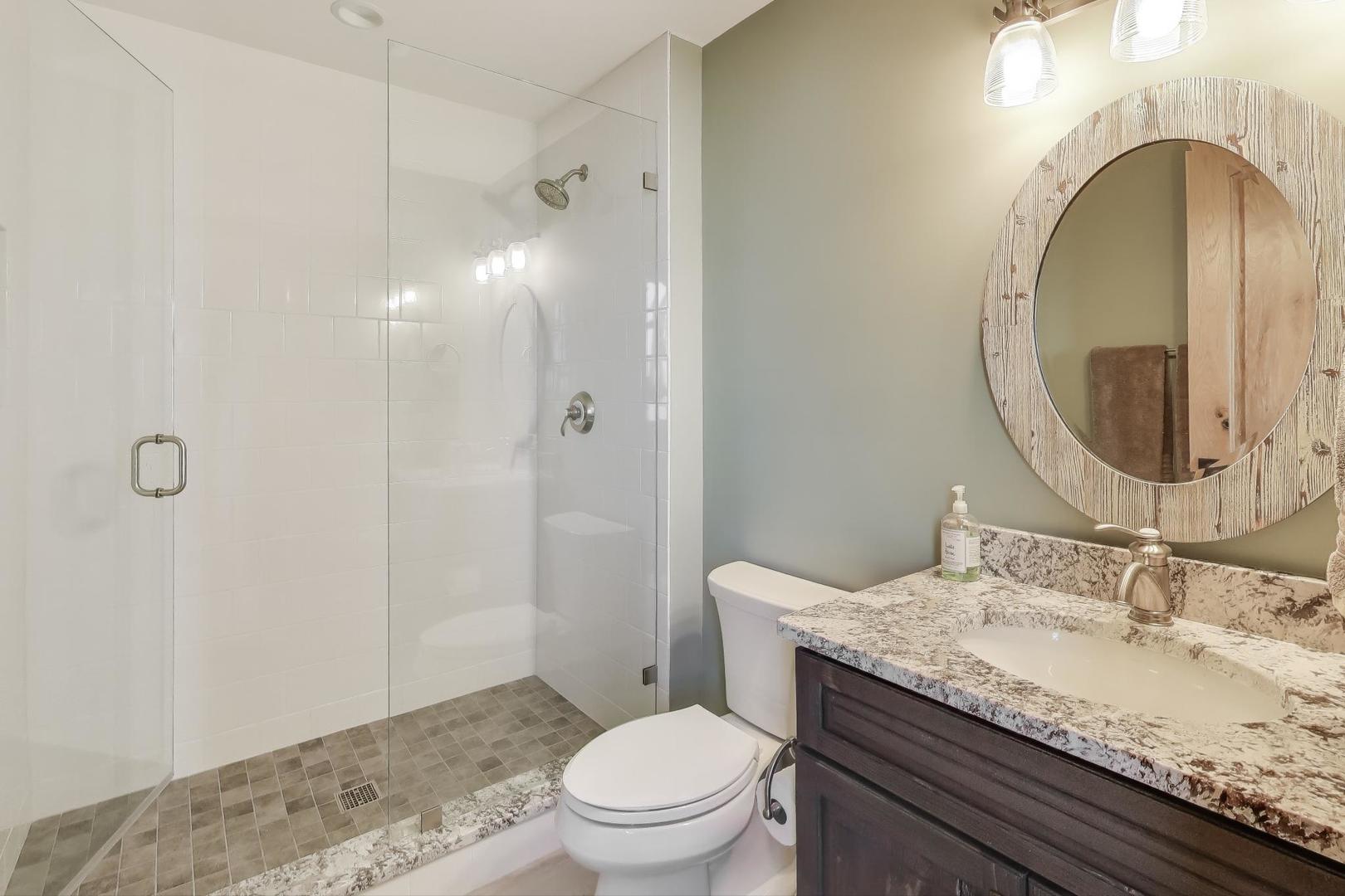 347 Blfs Edge Dr Lake Forest, IL 60045