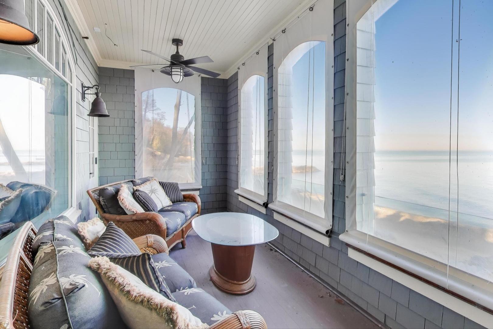 347 Blfs Edge Dr Lake Forest, IL 60045