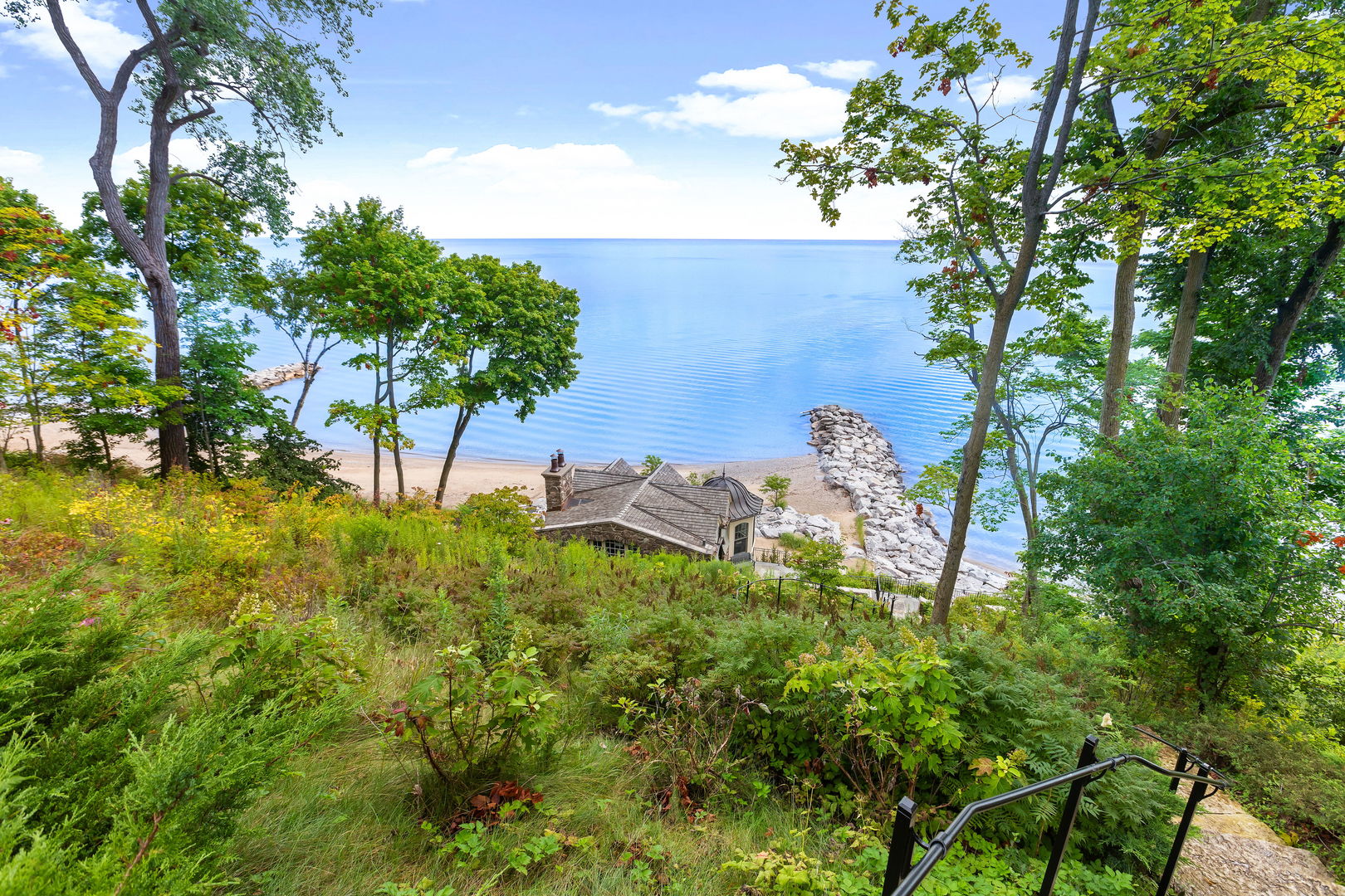 347 Blfs Edge Dr Lake Forest, IL 60045