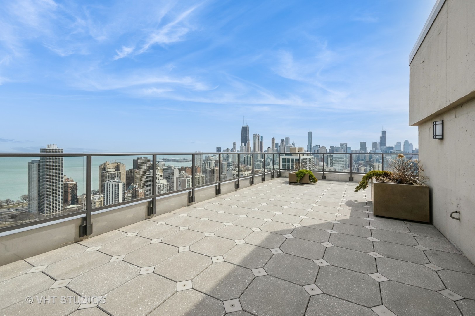 1660 N LASALLE Dr #3009