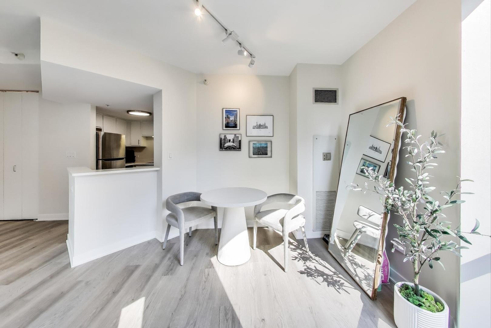 222 N Columbus Dr #1303 Chicago, IL 60601