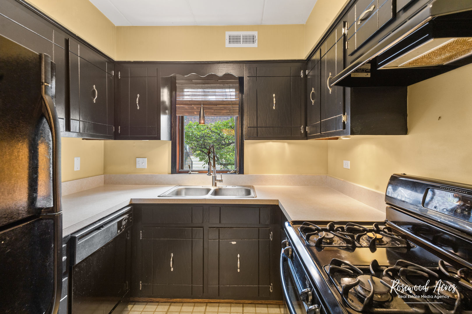 18137 Martin Ave #1NE Homewood, IL 60430