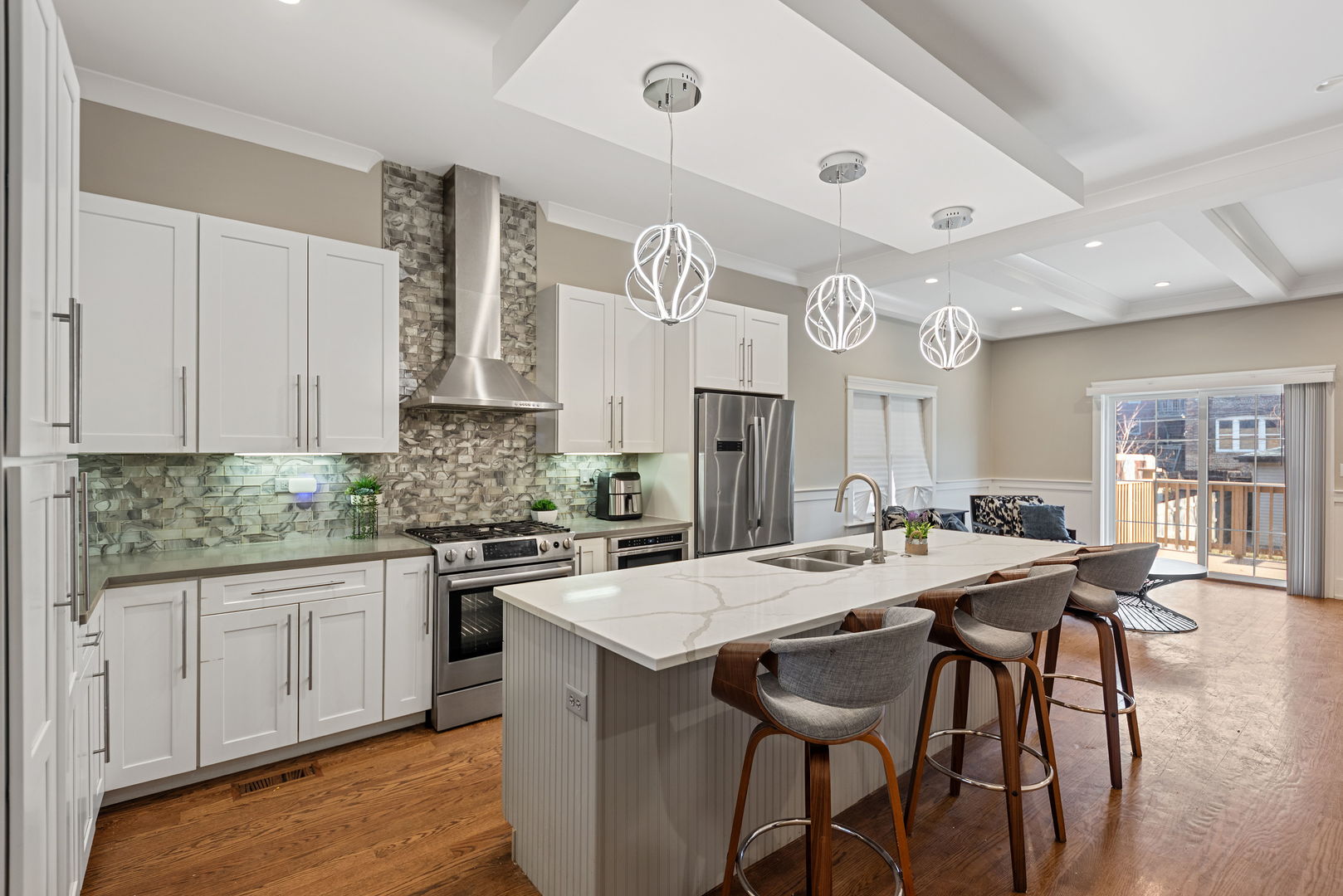 4223 S Wabash Ave Chicago, IL 60653