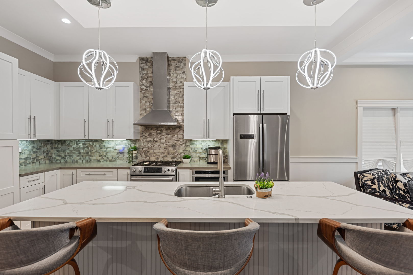 4223 S Wabash Ave Chicago, IL 60653