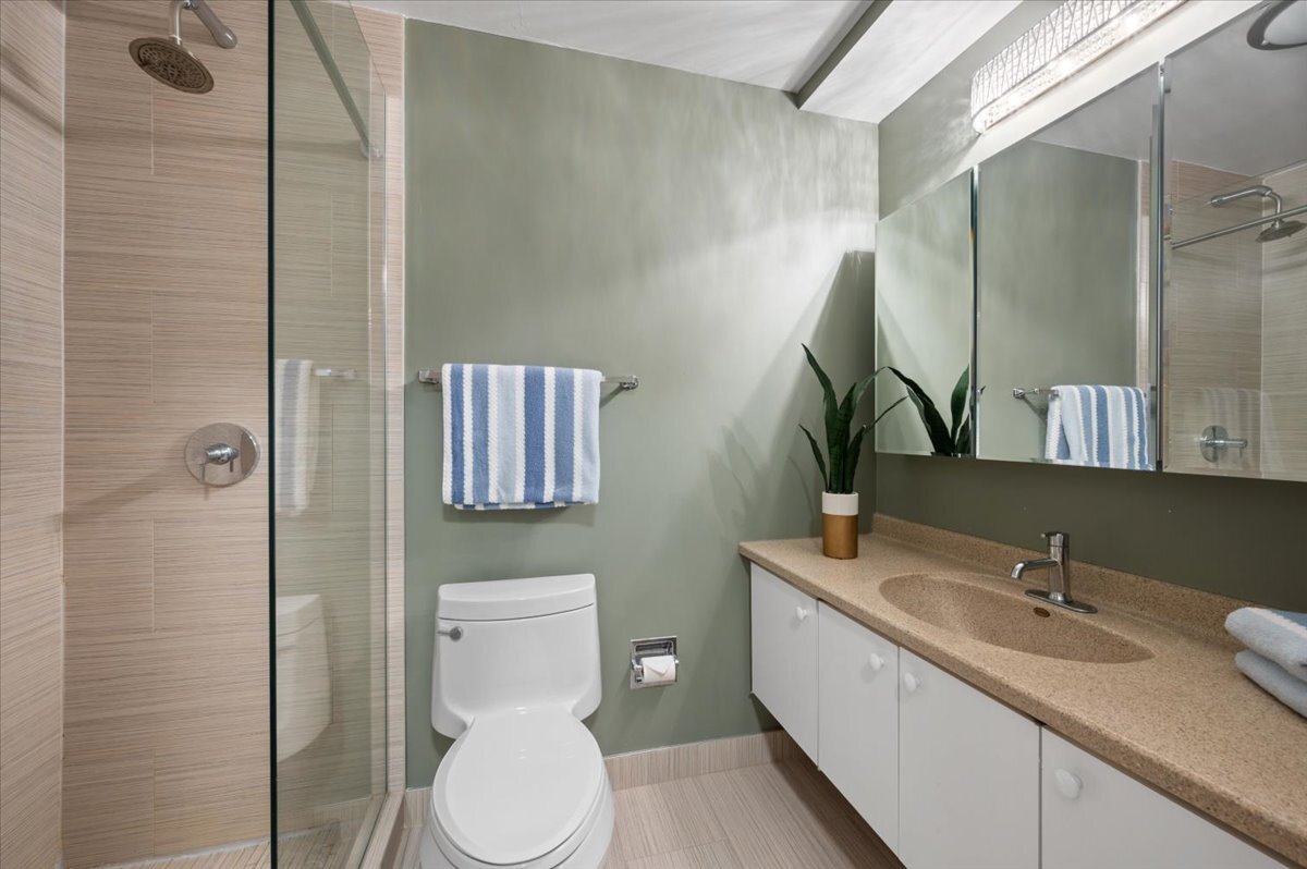 155 N Hbr Dr #2105 Chicago, IL 60601