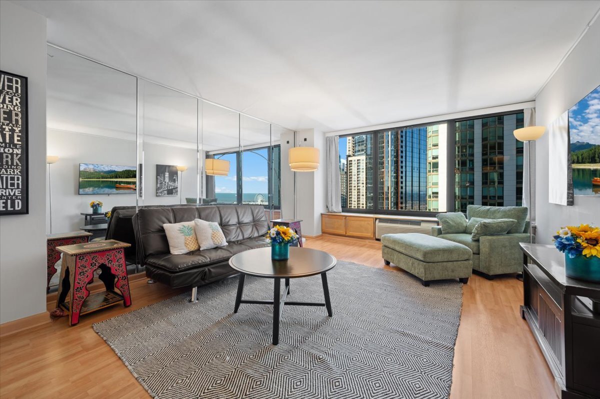 155 N Hbr Dr #2105 Chicago, IL 60601