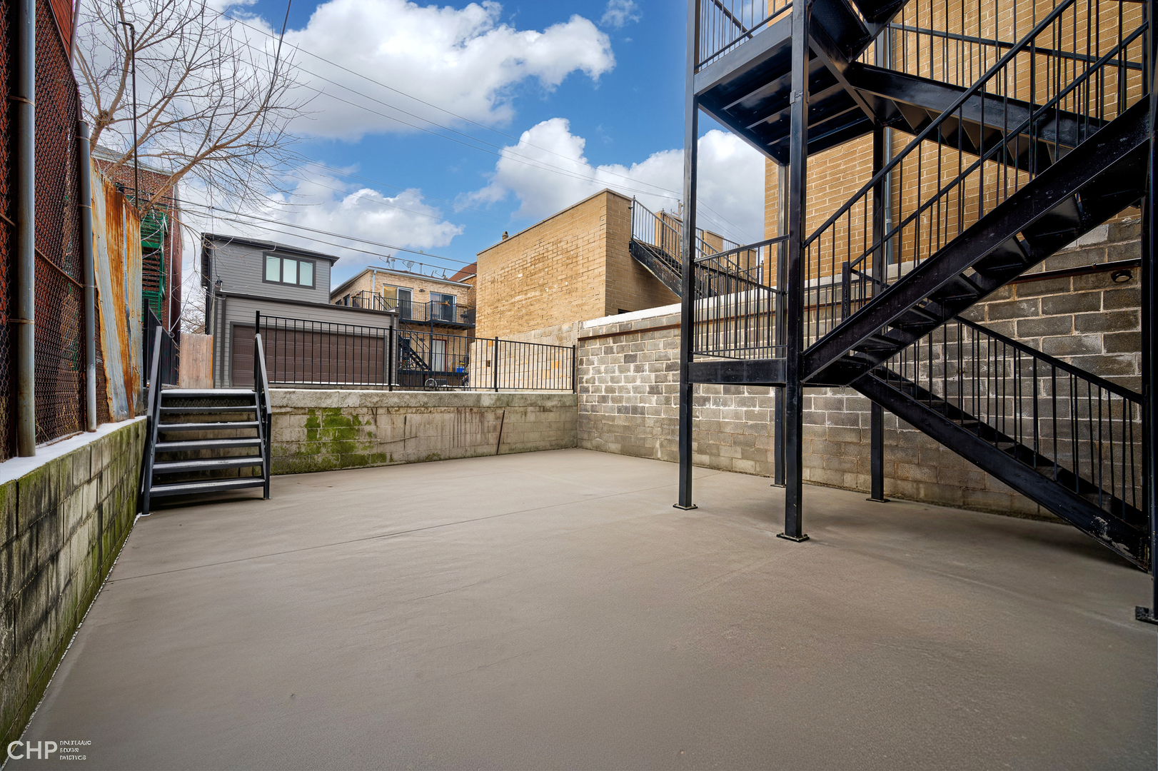 1716 S Clinton St Chicago, IL 60616