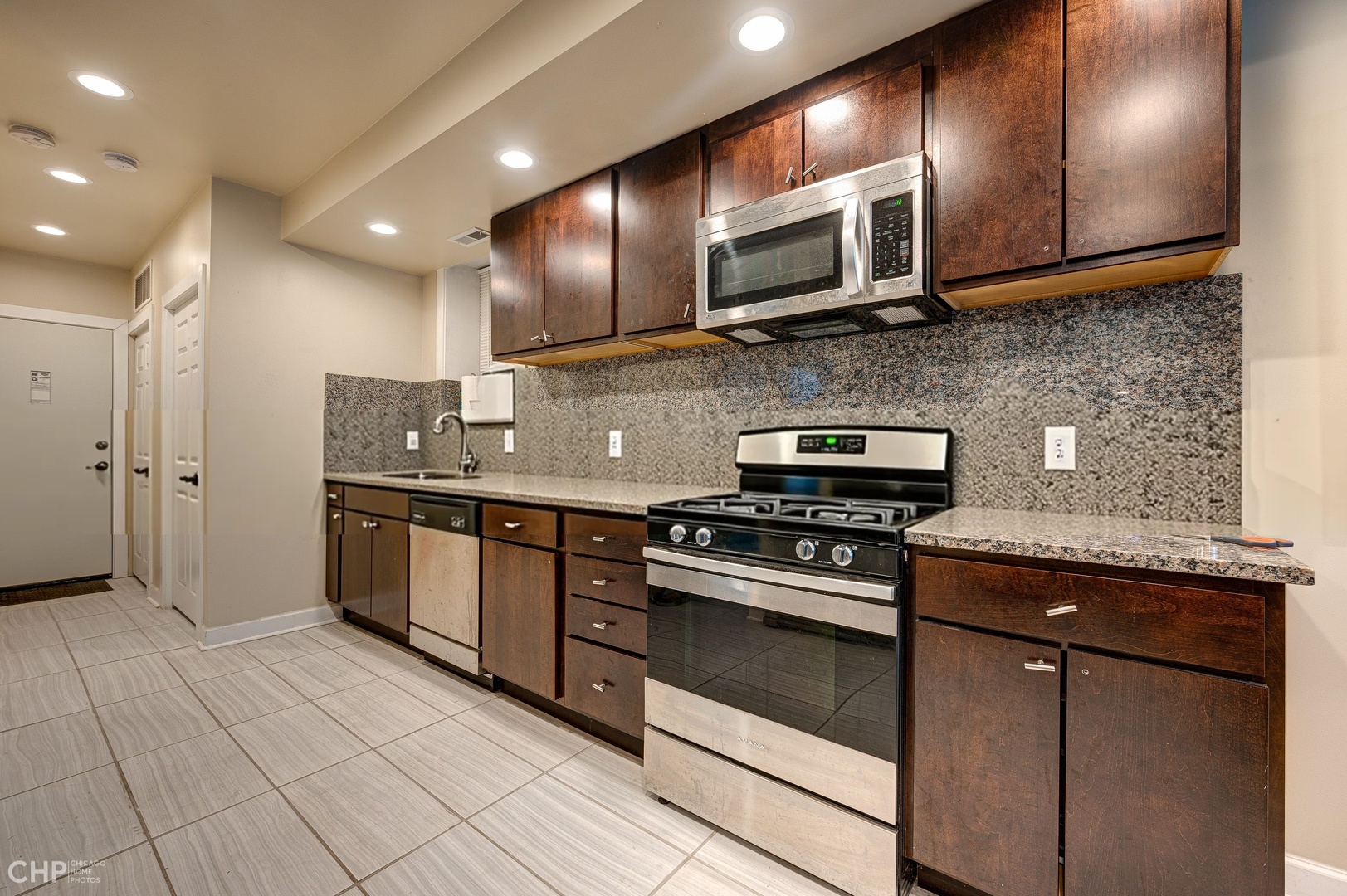 1716 S Clinton St Chicago, IL 60616