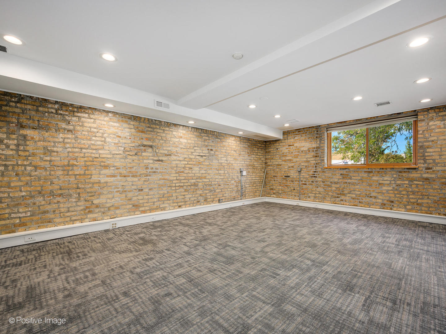 660 La Salle Pl Highland Park, IL 60035